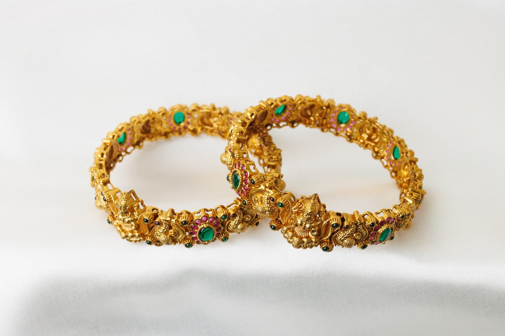 Goddess Lakshmi Emerald Kemp Bangles